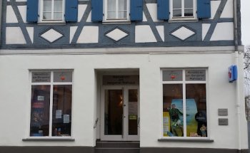 Reisebüro am Bergener Rathaus