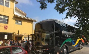 Turismo Party On The Bus