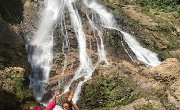 Agencia de Viajes Operadora Zona Viajera de la Amazonia