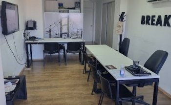 BREAK TIENDA DE VIAJES