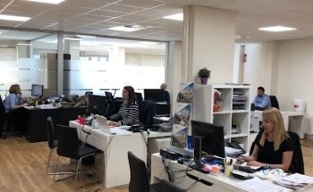 Viajes y Representaciones, S.L.