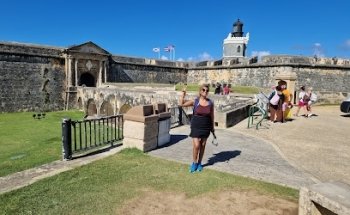 Cruceros con Lily (24/7) Cruceros Mediterraneo, Islas Griegas, Norte de Europa, Caribe, Asia, África, Alaska, Sudamérica y +,