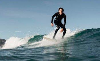 WAVEADDICT | Escuela Club Surf School Barcelona