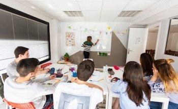 Chris' escuela de idiomas-Cursos de idiomas en el extranjero