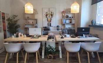 Travel agency: Unique Travel