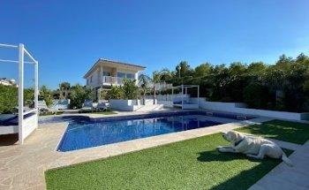 Family Villa Rentals