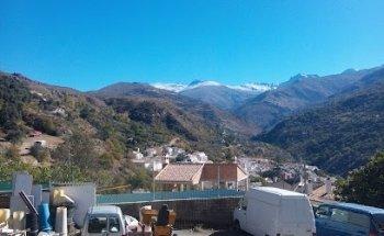 Sierra Essence & British Ski Center