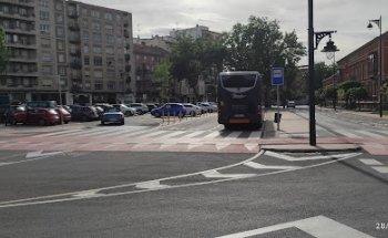 Parada de autobús discrecional turístico