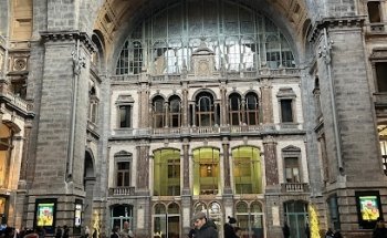 Car Rental Antwerpen - Train Station