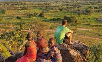 TERRES LLUNYANES, Agencia de viajes de aventura organizados en grupo o a medida