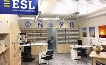 ESL – Soggiorni linguistici POTETE TROVARCI NELLA SEDE DI LUGANO