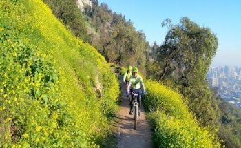 Huaso Private Tours & Bike Tours Santiago Chile / Tours Privados & Tours en Bicicleta