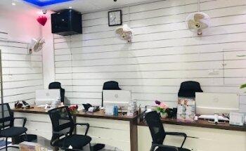 Fly With Us Travel and Tourism L.L.C