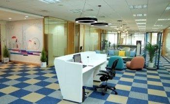 AlKhuzam Travel And Tourism LLC