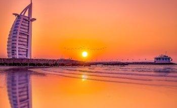 亦波国际旅行社