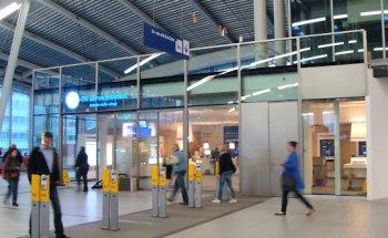 OV Service & Tickets Centrumzijde (NS)