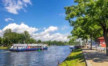 Happy Day Touristik Berlin