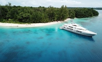 Melanesian Luxury Yachts