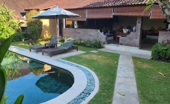 Cruising Adventures - Jo Patton