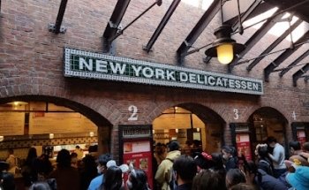 Barrow & Bear Travel + Coffee - Morayfield