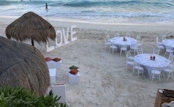 Artisan Vacations By HSK Travel