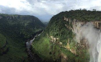 FRONTEERING TRAVEL SERVICES INC.