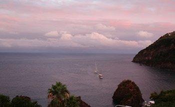 Iscla Travel - Taxi & Transfer to Ischia